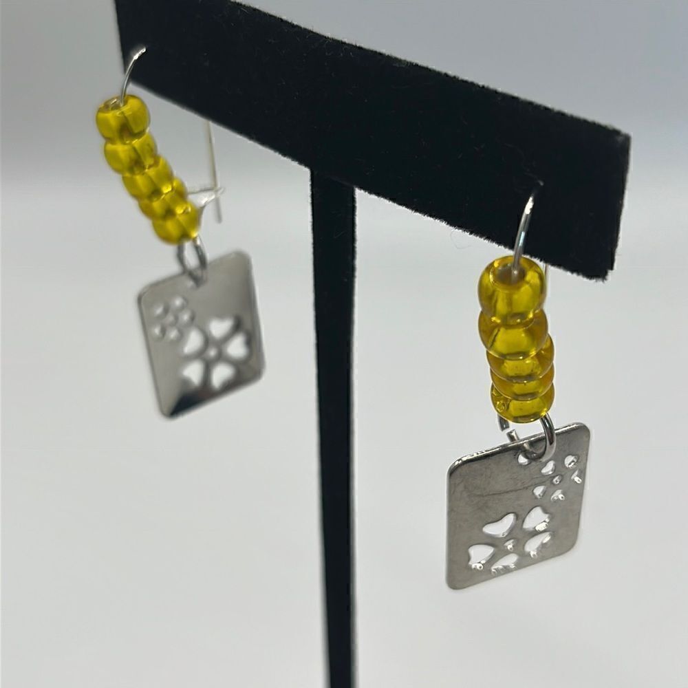 Silver-tone 1 7/8” Yellow Bead & Floral Hearts Charm Dangle Leverback Earrings